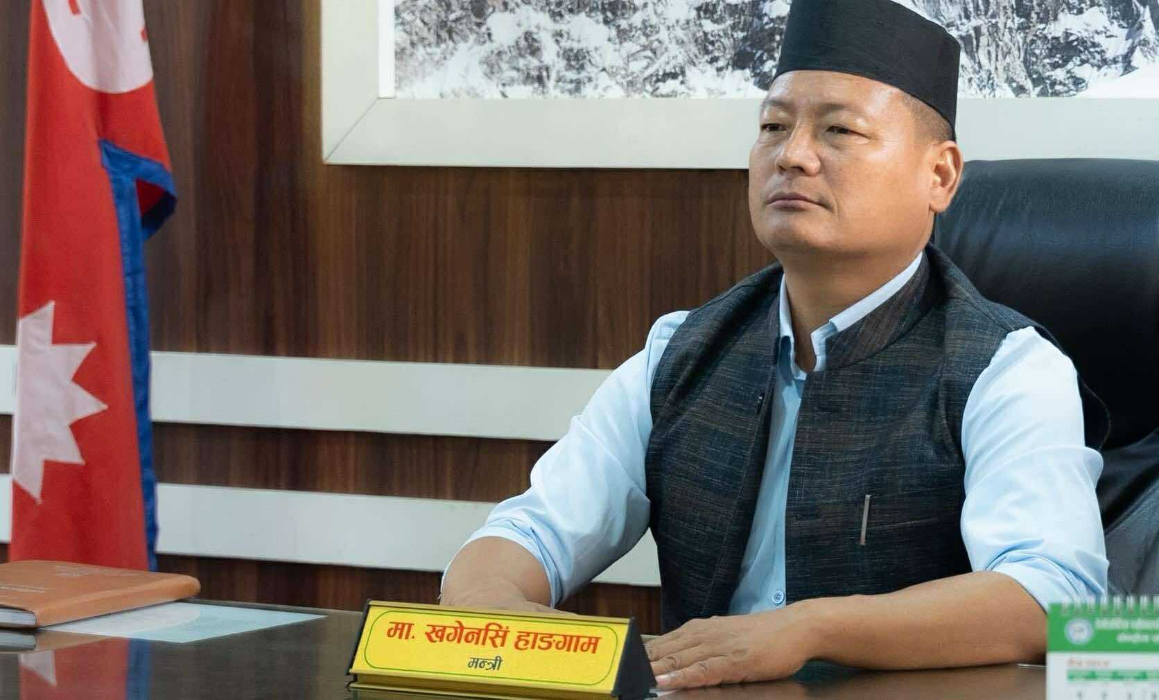 कोशीका कृषिमन्त्रीले खोसे सचिव चढ्ने गाडीको चाबी
