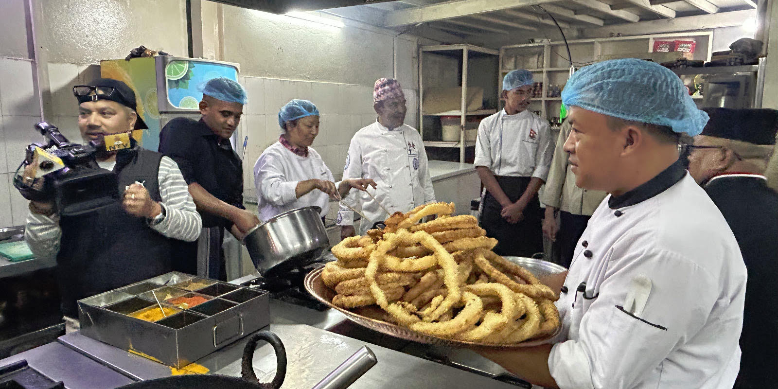 तिहारको अवसरमा सेल पकाउने प्रतियोगिता, सुब्बा भए प्रथम