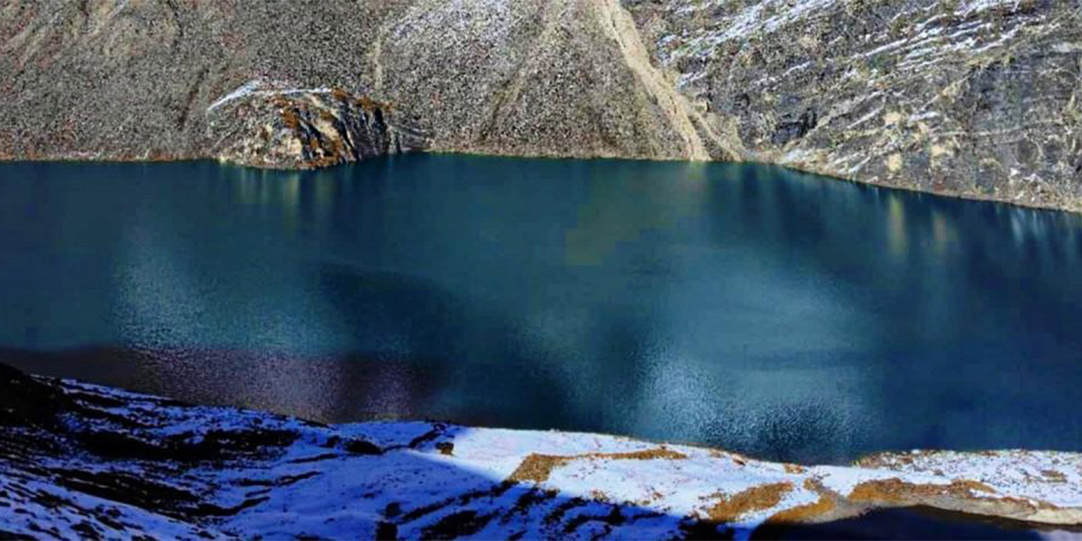 मनमोहक आकासे ताल