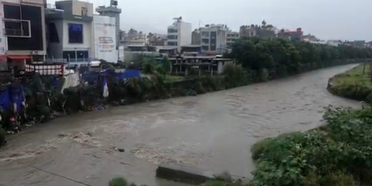 उपत्यकाका खोलामा बढ्यो जलसतह