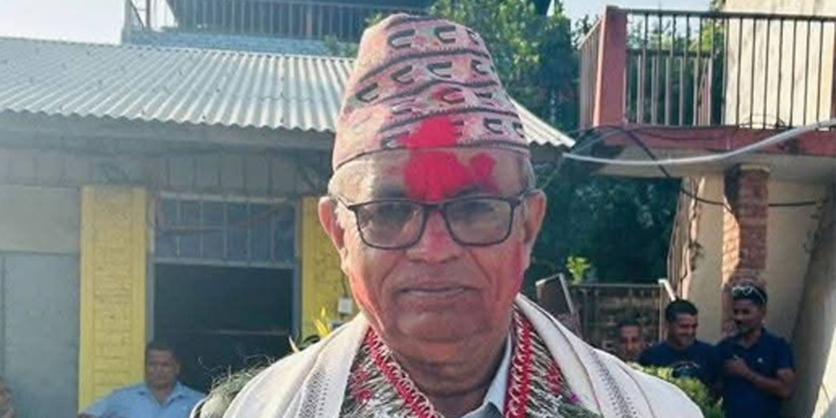 विद्यालय कर्मचारी जसले ४४ वर्ष विद्यालयमा बिताए, अहिले खालीहात अवकाश