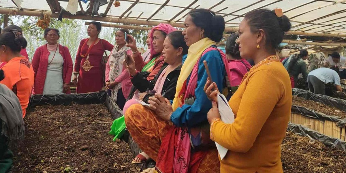 भोजपुरमा महिला समूहद्वारा गड्यौला मल उत्पादन सुरु