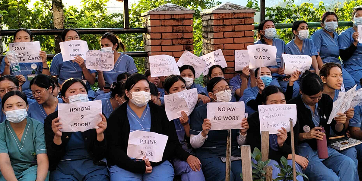 सेवासुविधा माग गर्दै मणिपालका नर्स निरन्तर आन्दोलित, माग सम्बोधन भएकोमा आक्रोशित