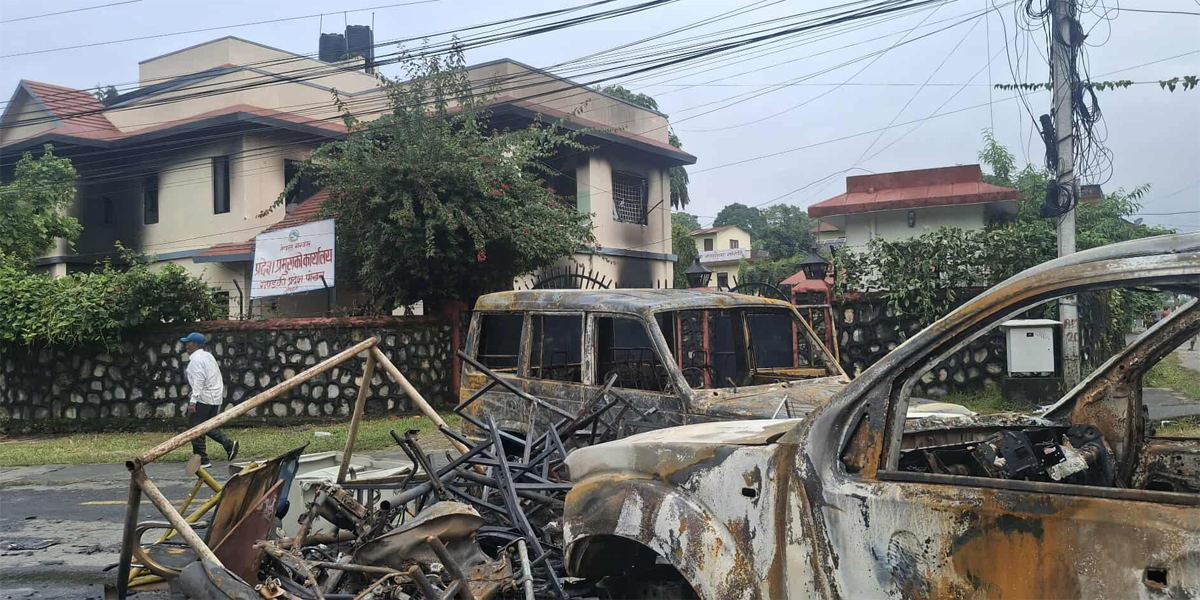 जेनजी आन्दोलनमा क्षतिग्रस्त सवारीसाधन मर्मत गर्न गण्डकी अटो मेकानिकल वर्क्सले माग्यो स्वीकृति