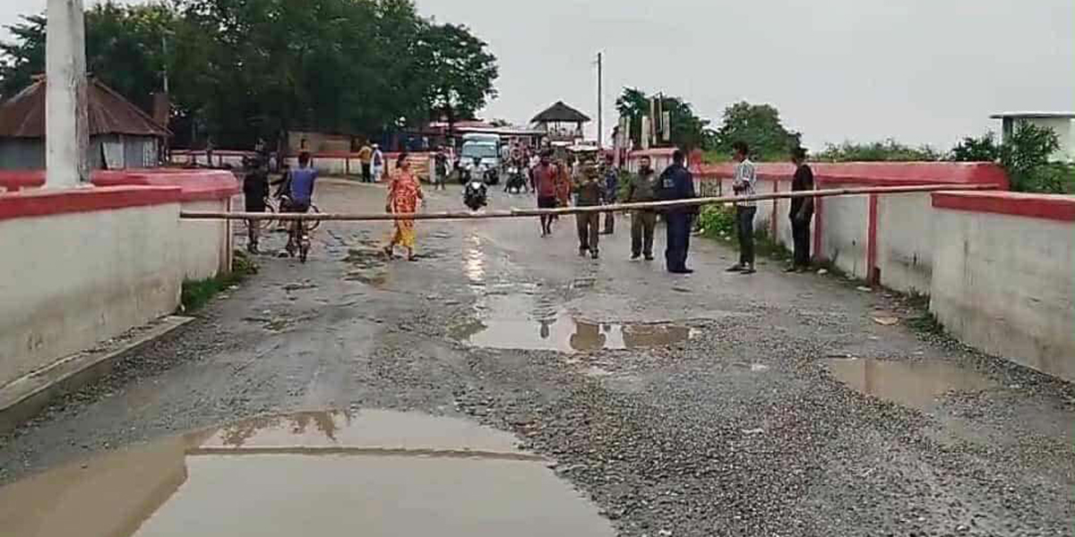 सप्तकोशी ब्यारेज पुलबाट आवतजावत बन्द
