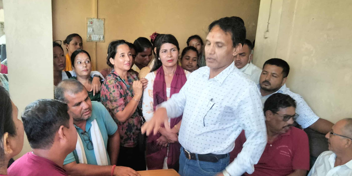 चन्द्रपुरमा शिक्षकको तीन महिनाको तलब सुनिश्चित, ईसीडी शिक्षक र विद्यालय कर्मचारीलाई बढी राहत