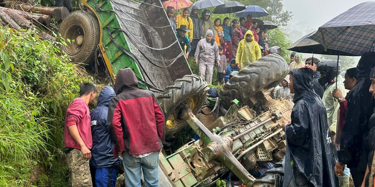 भोजपुरमा ट्याक्टर दुर्घटना, दुईको मृत्यु, चार घाइते