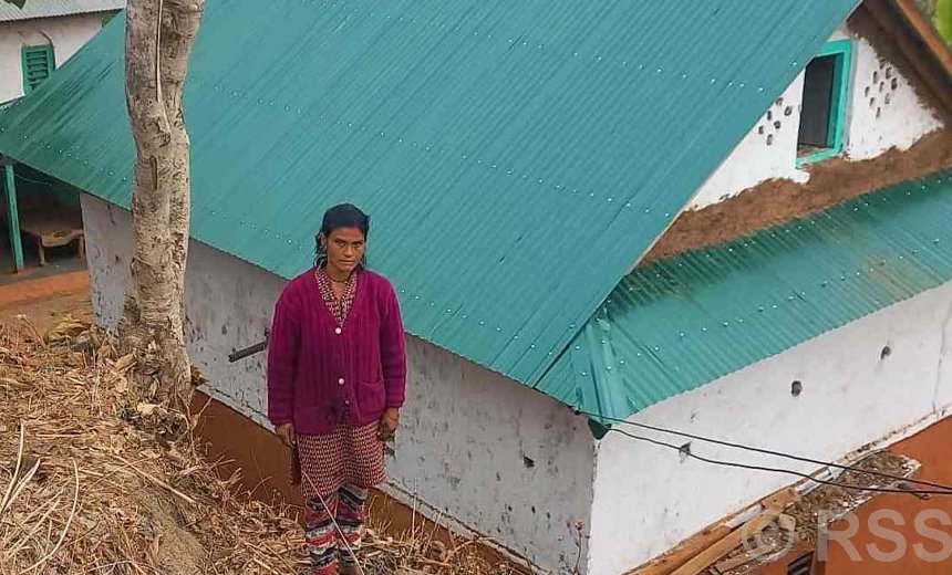 पौवादुङमाका ५२५ परिवारले पाए जस्तापाताको छानो