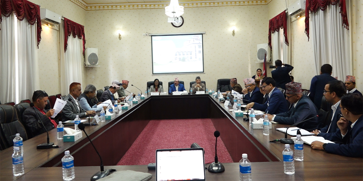 निर्वाचनबारे पूर्वपदाधिकारीसँग आयोगको परामर्श