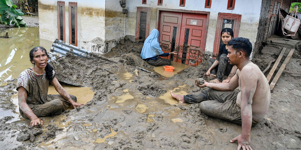 इन्डोनेसियामा बाढी र पहिरोका कारण मृत्यु हुनेको संख्या १६४ पुग्यो