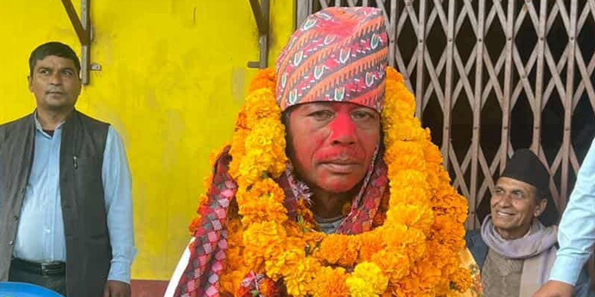 विद्यालय कर्मचारी : विद्यालयमा ४५ वर्ष योगदान, अवकाशमा रित्तो हात