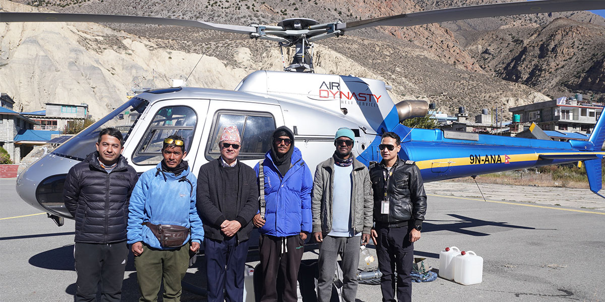 छार्का भेरोलमा फसेका दुई पर्यटकको उद्धार