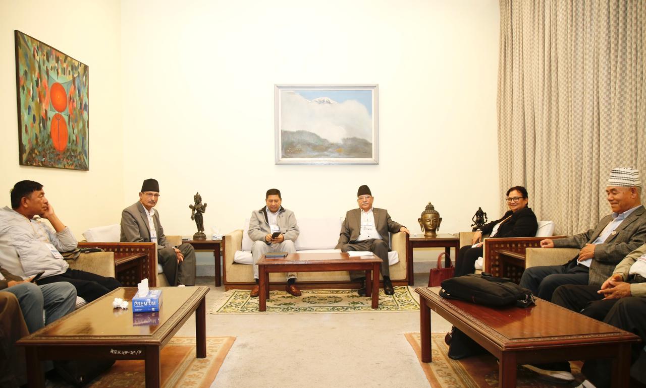 माओवादीको महाधिवेशन आयोजक समितिको बैठक अगाडि पदाधिकारी बैठक जारी