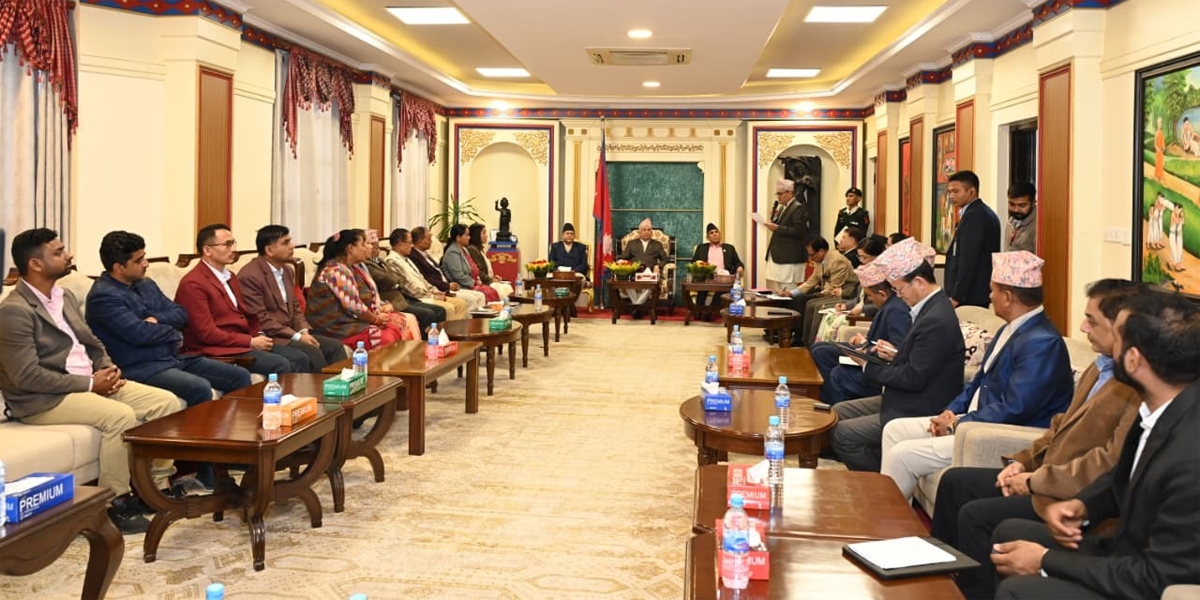 लोकतन्त्र द्वन्द्वमा होइन संवादमा बलियो हुन्छ : राष्ट्रपति पौडेल