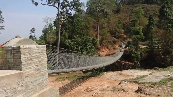 ‘खकुवाखोलामा झोलुंगे पुल बनेपछि  पुस्तौँदेखिको समस्या अन्त्य भएको छ’