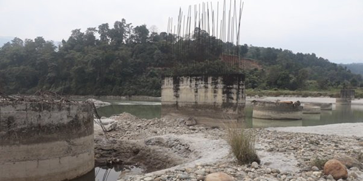 स्थानीयवासीको जिज्ञासा : लम्सुवाघाट पक्की  पुल १५ वर्षसम्म किन बनेन?