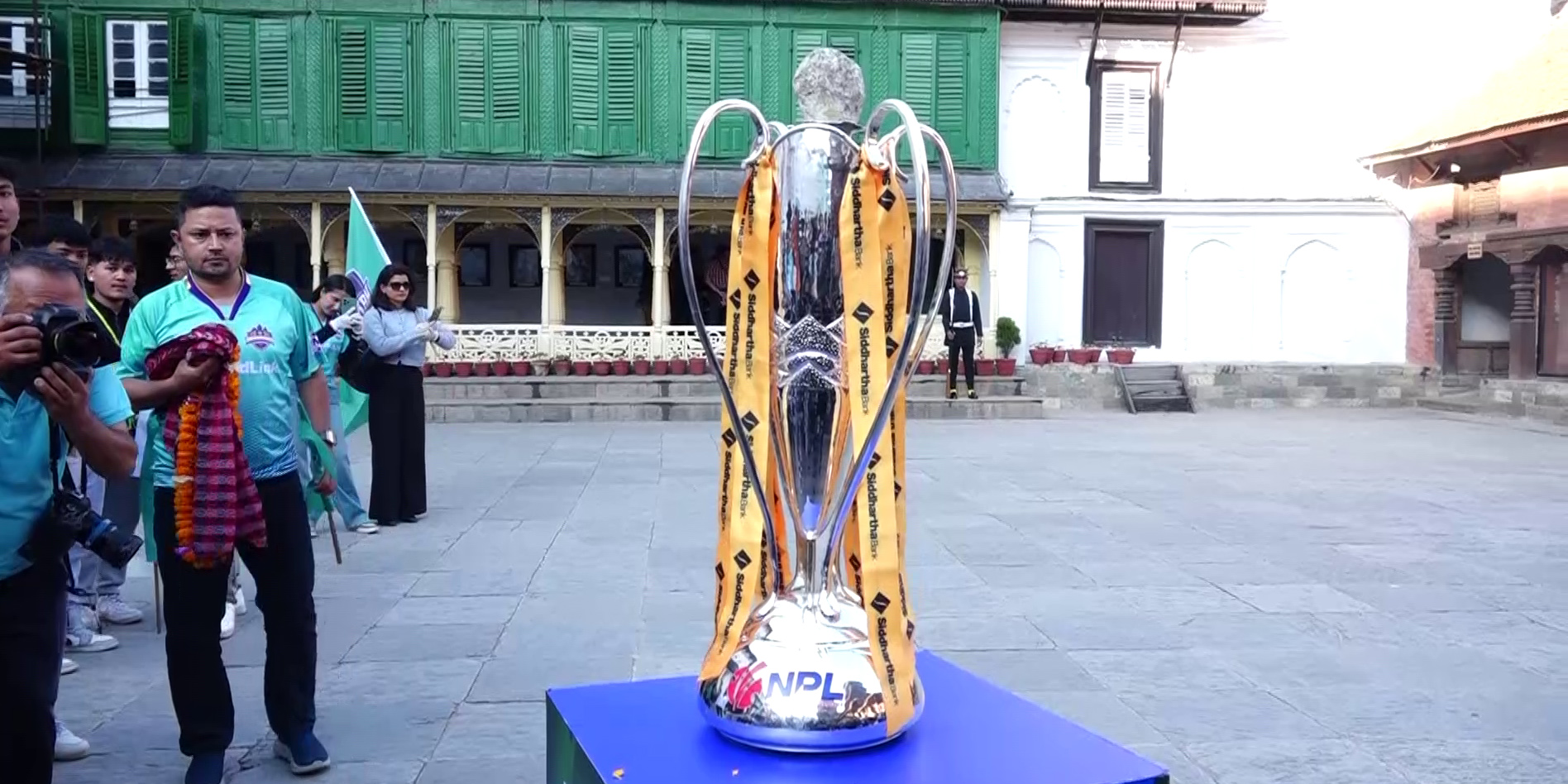 एनपीएलको ट्रफी काठमाडौँमा प्रदर्शन