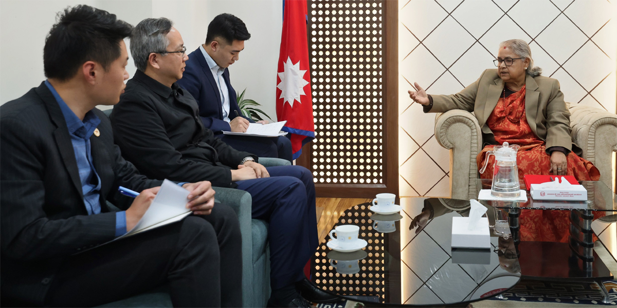 प्रधानमन्त्री कार्कीसँग चिनियाँ राजदूत सोङको भेट