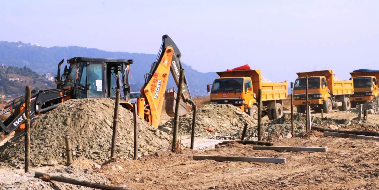 कसले पुरिरहेछ फेवातालको सिमसार क्षेत्र?