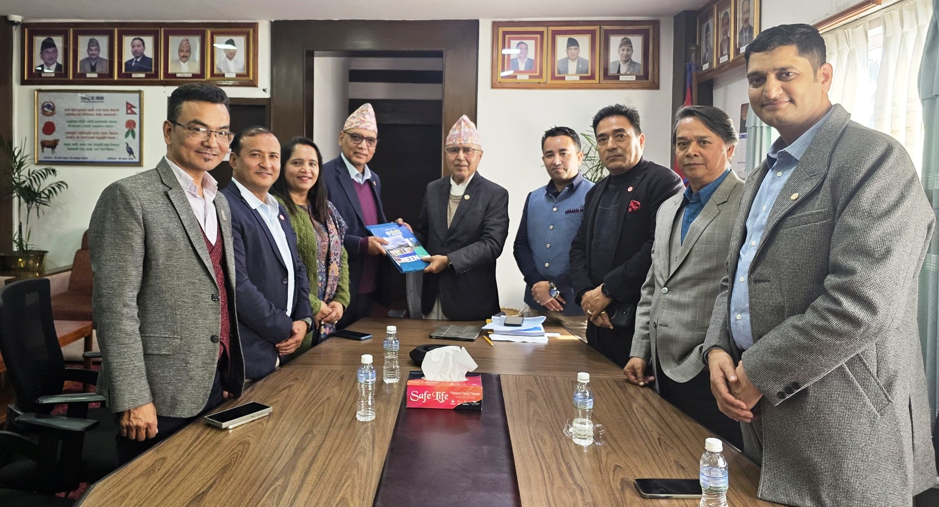 निर्यात अनुदान रोकिएकामा अर्थमन्त्रीको ध्यानाकर्षण