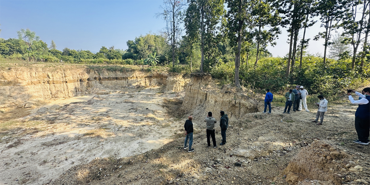 चुरे क्षेत्रको अवैध उत्खनन रोक्न अनुगमन