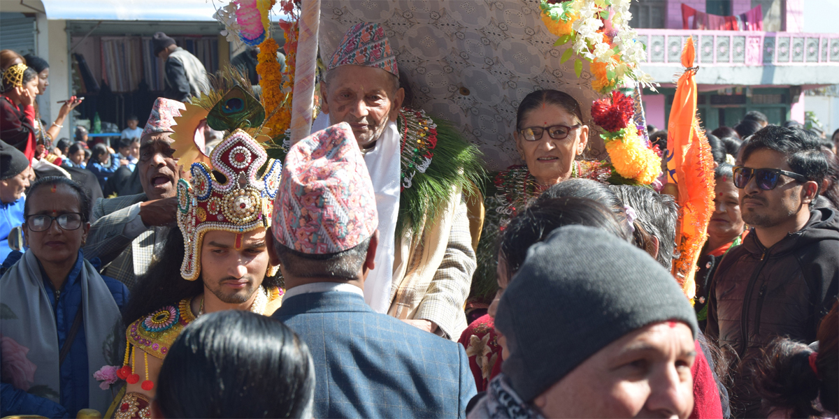 हेमजा साहित्य महोत्सवमा मुकुन्दशरण उपाध्यायको रथारोहण