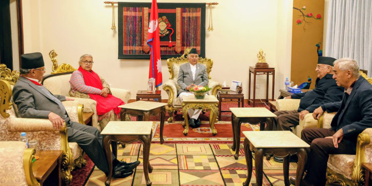 प्रधानमन्त्रीले गर्दैछिन् ओली, देउवा र प्रचण्डसँग छलफल
