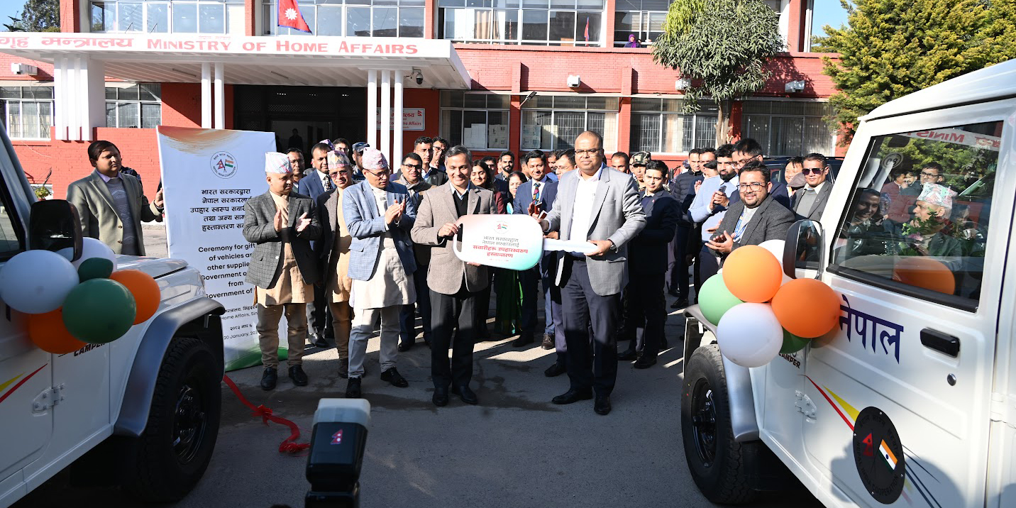 भारतले निर्वाचनका लागि नेपाललाई पहिलो चरणमा दियो ६० गाडी