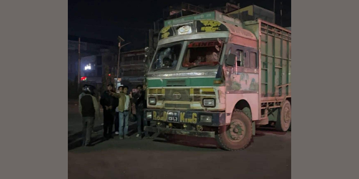 इटहरीमा मध्यराति ट्रकले साइकलयात्रीलाई दियो ठक्कर, अस्पताल पुर्‍याउने बित्तिकै मृतक घोषणा