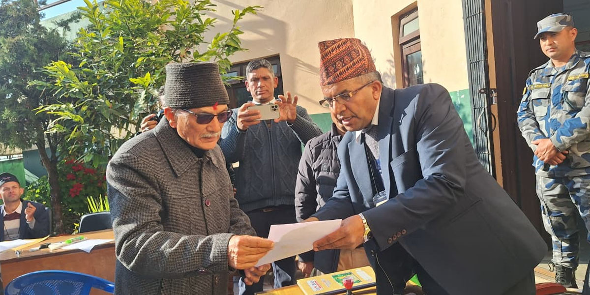 गोरखा-२ मा बाबुरामको उम्मेदवारी दर्ता