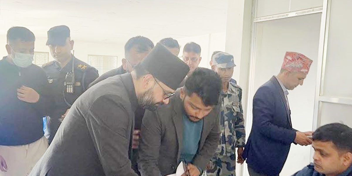 बालेन शाहले गराए उम्मेदवारी दर्ता