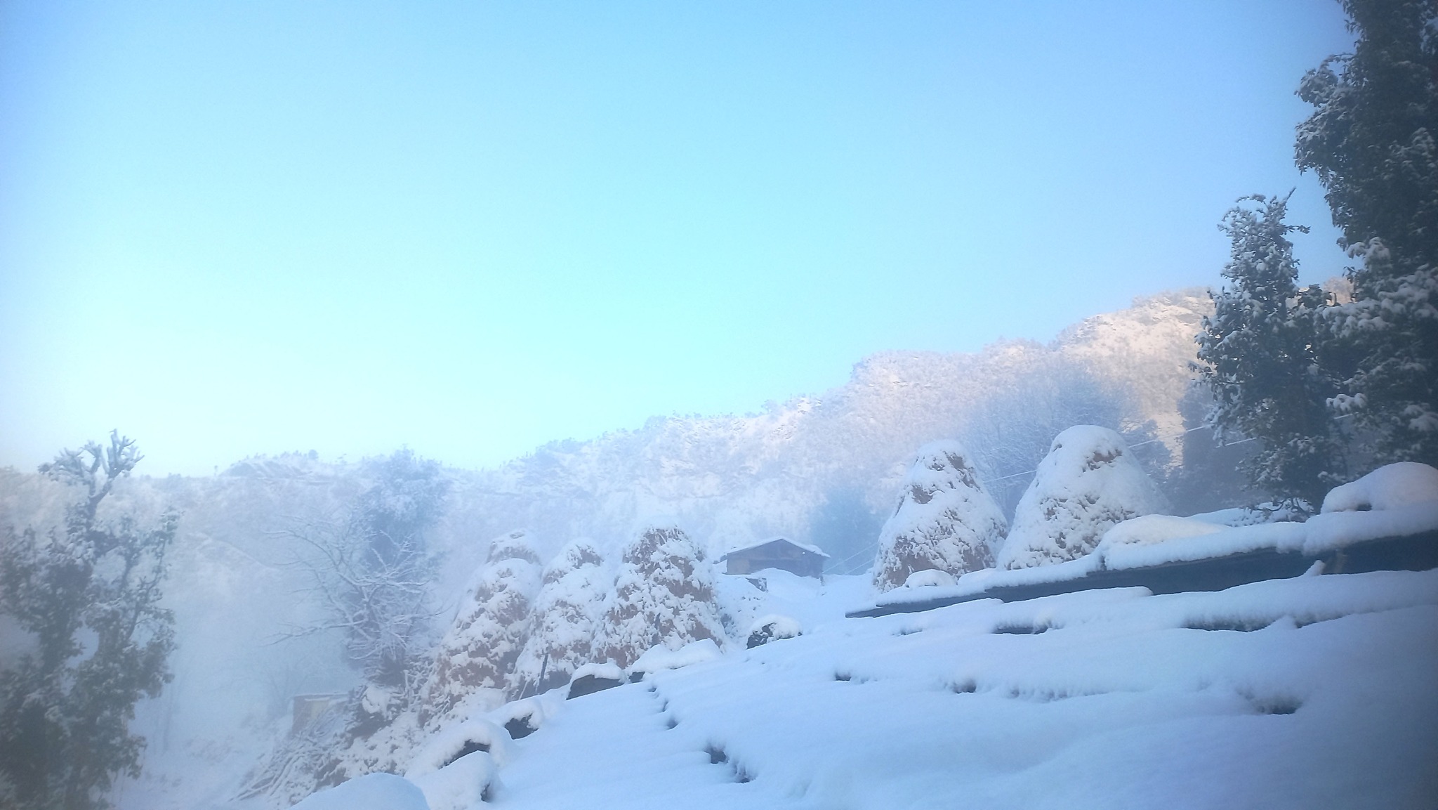 बैतडीमा हिमपात