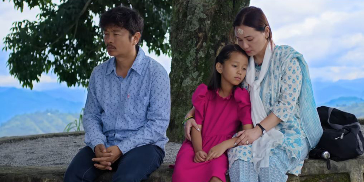 ‘मिरमिरे’ को ट्रेलर: त्रिकोणात्मक प्रेम र बाबु तथा छोरीबीचको भावनात्मक सम्बन्ध