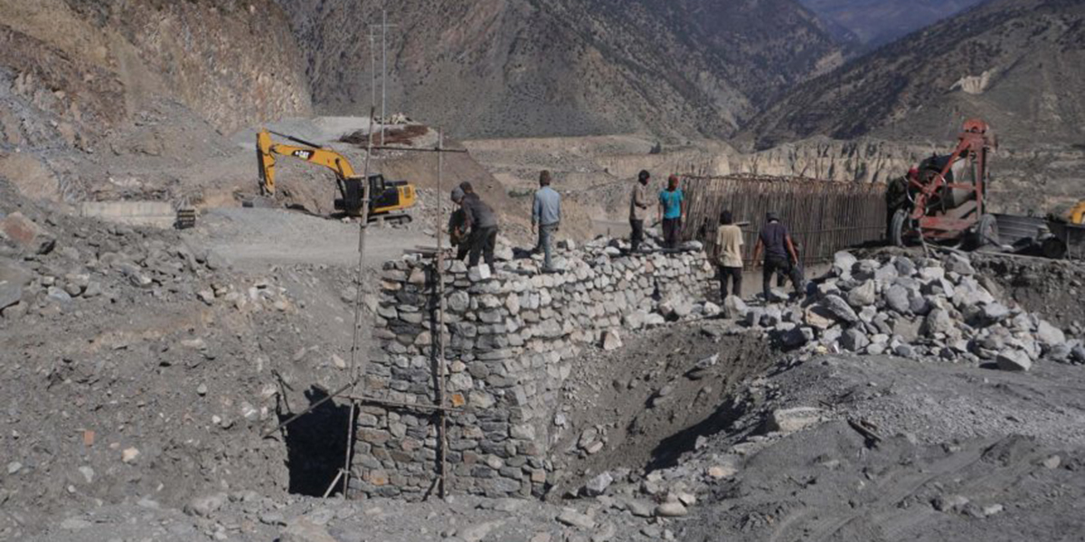 जाडो बढेपछि विकास निर्माण ठप्प