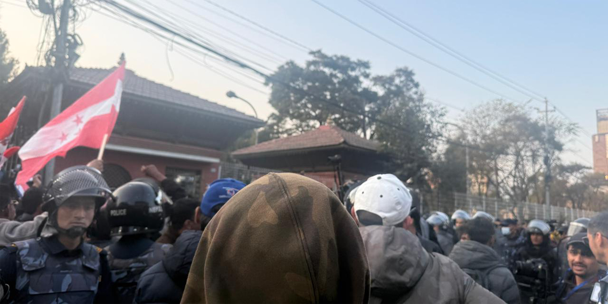 कांग्रेसको दुवै पक्ष निर्वाचन आयोगमा