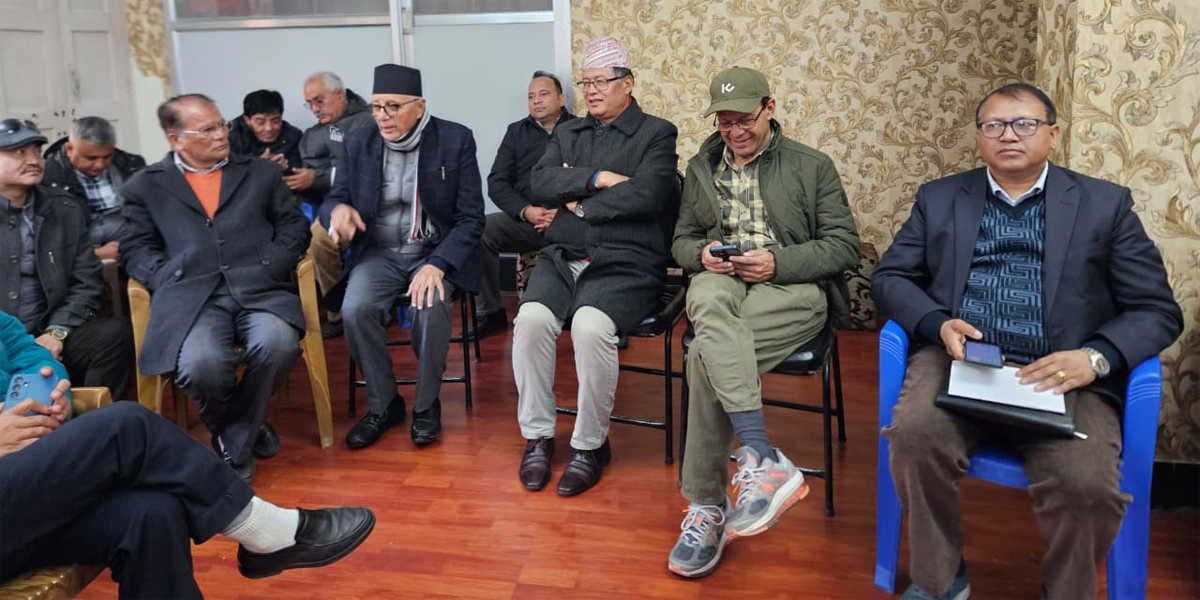 नेता कोइरालाले बढाए छलफल