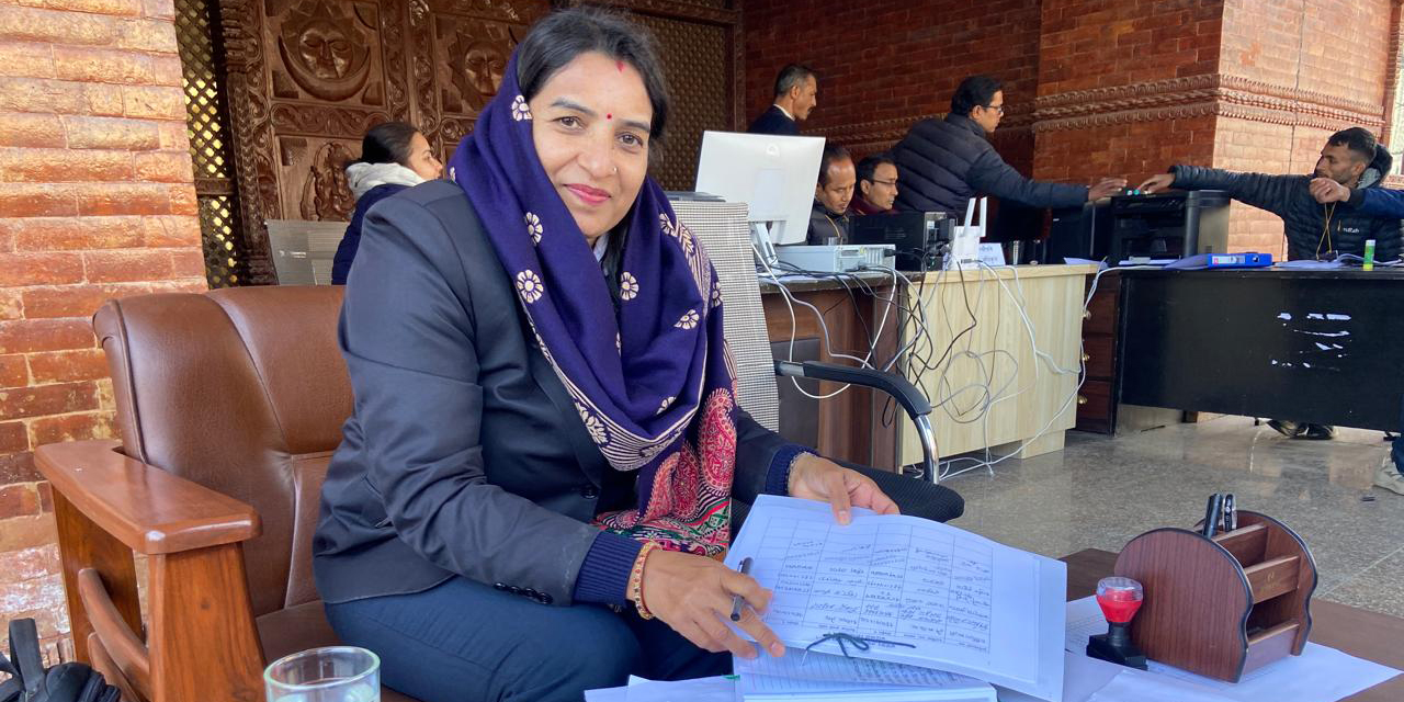 चुनावी कमाण्ड सम्हालिरहेका महिलाहरू