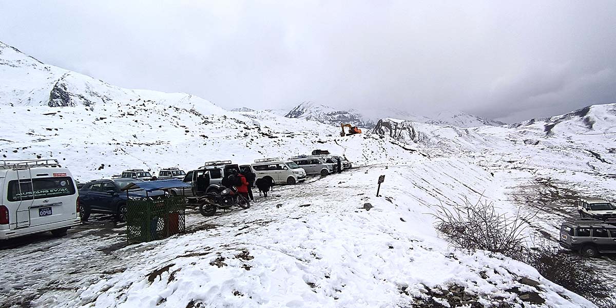 हिउँले सेताम्मे मुक्तिनाथ क्षेत्र