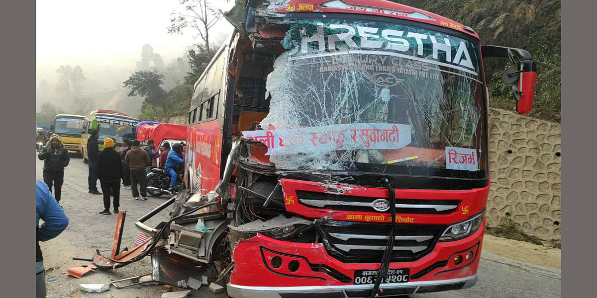 थाक्रेमा दुर्घटनाग्रस्त बस