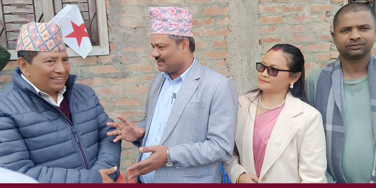 सर्लाही-३ का उम्मेदवार नारायणकाजी श्रेष्ठलाई विद्यालय कर्मचारी परिषद्ले गरायो सहमति स्मरण