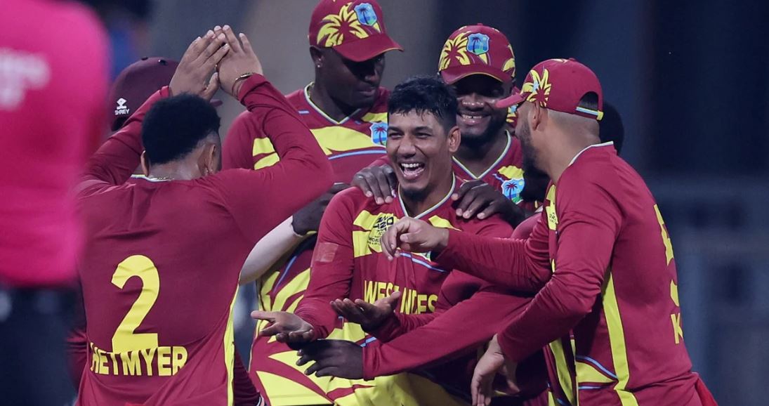 टी २० विश्वकप : नेपालसँग जितेको इंग्ल्यान्ड वेस्ट इन्डिजसँग स्तब्ध