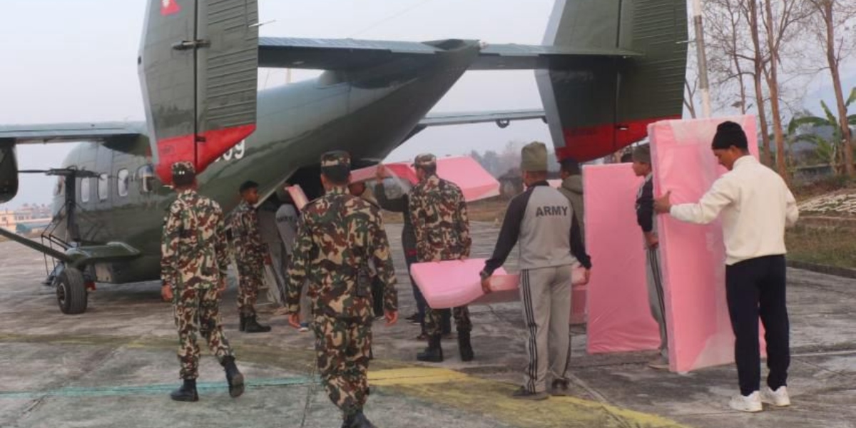 कर्णालीका हिमाली जिल्लामा हेलिकप्टरमार्फत निर्वाचन सामग्री र कर्मचारी पुर्‍याउन सुरु