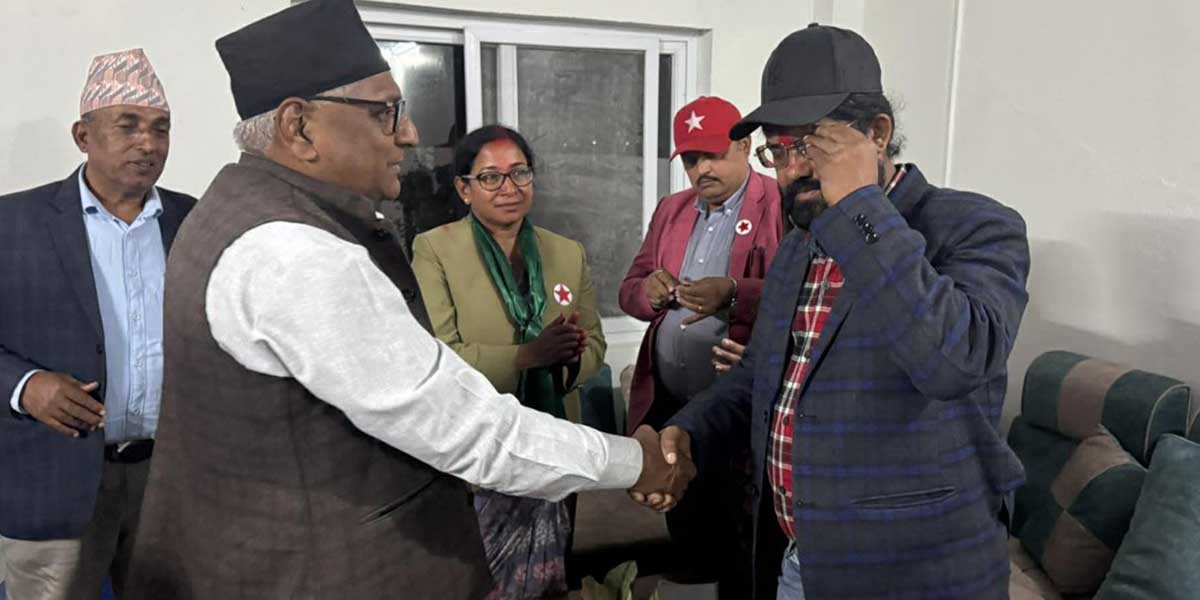 रेनु दाहाललाई समर्थन गर्दै बिकले दिए उम्मेदवारी फिर्ता