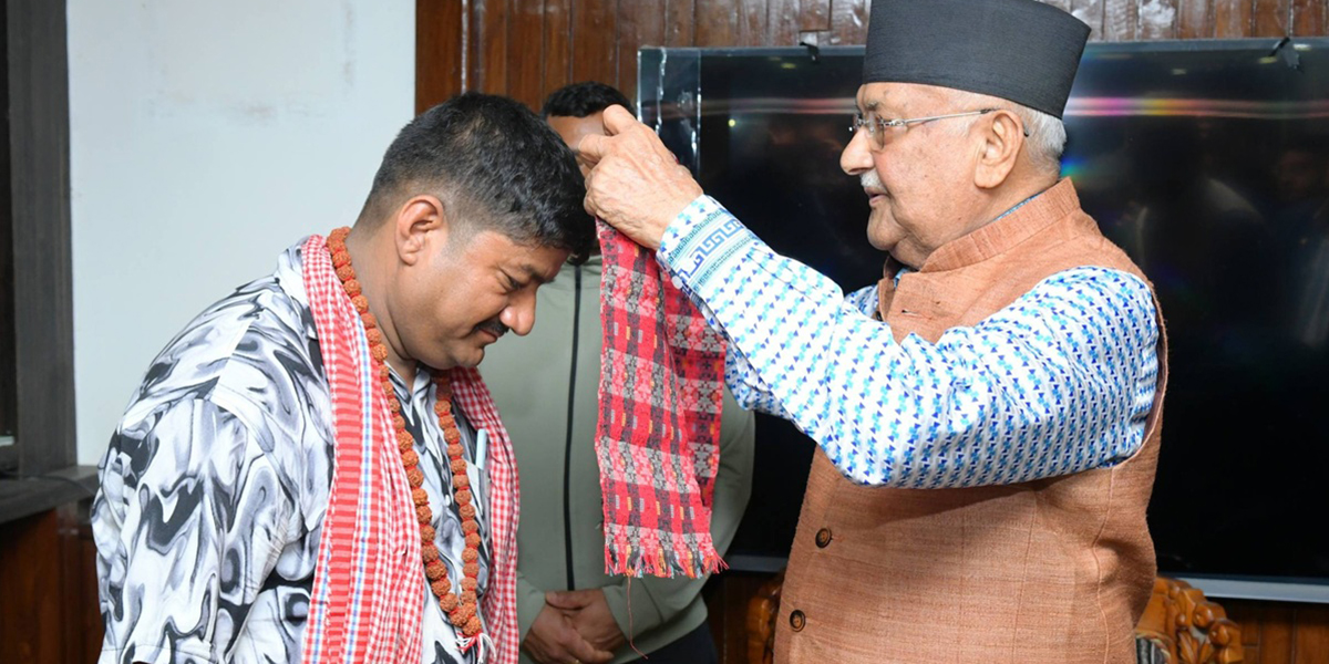 बालेनलाई आरोप लगाएर एमालेमा रास्वपाका नेता