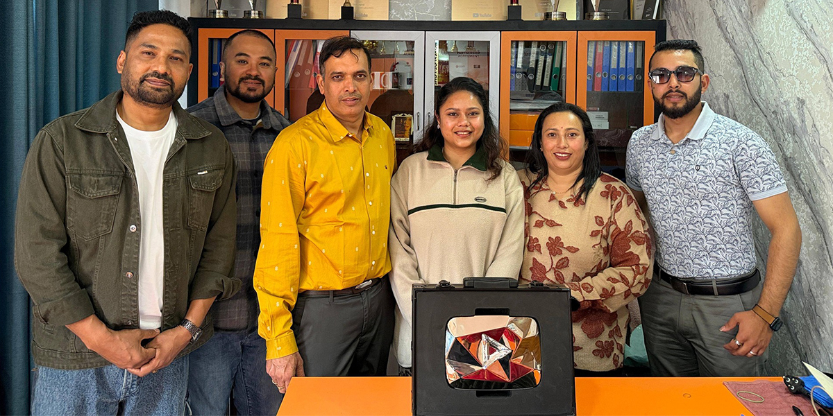 ओएसआर डिजिटललाई युट्युबबाट डायमण्ड प्ले बटन