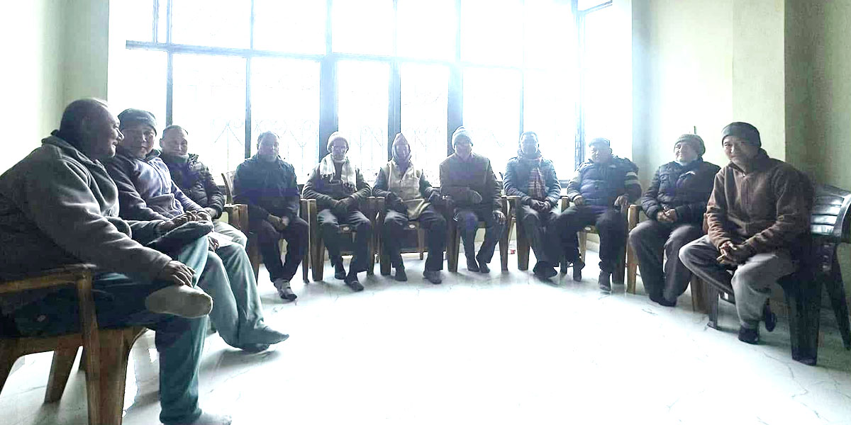 सिरहाका यी नेताले छाडे एमाले