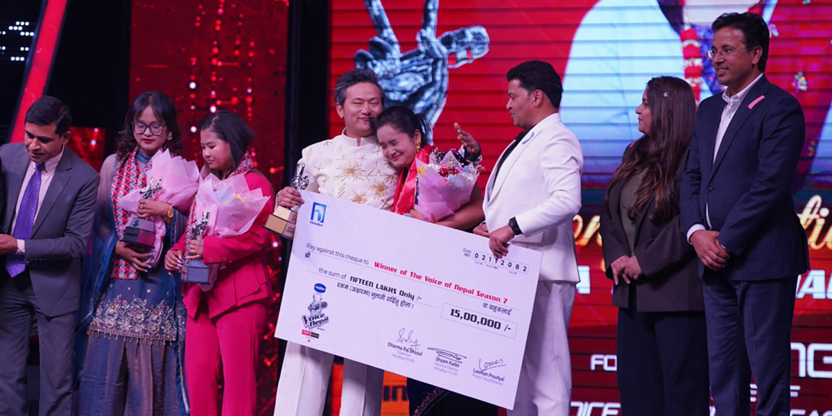 ‘द भ्वाइस अफ नेपाल’ मा पहिलो पटक महिलालाई उपाधि, राजु लामा टिमकी नीताकुमारी थापा रचिन् इतिहास