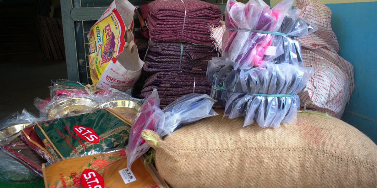 रूपन्देहीमा ११ लाख बढीको सामान बरामद