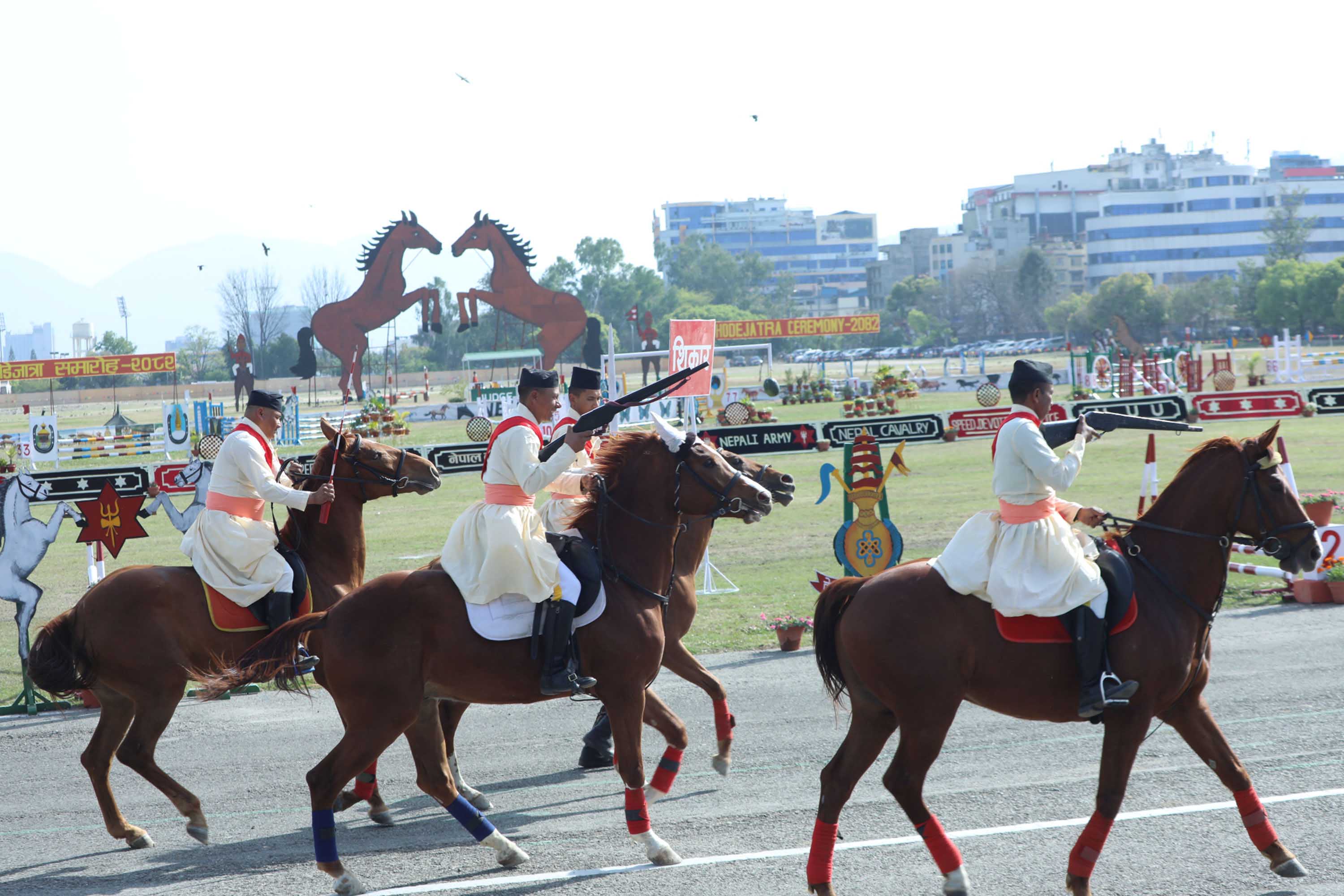 तस्बिरमा घोडेजात्रा