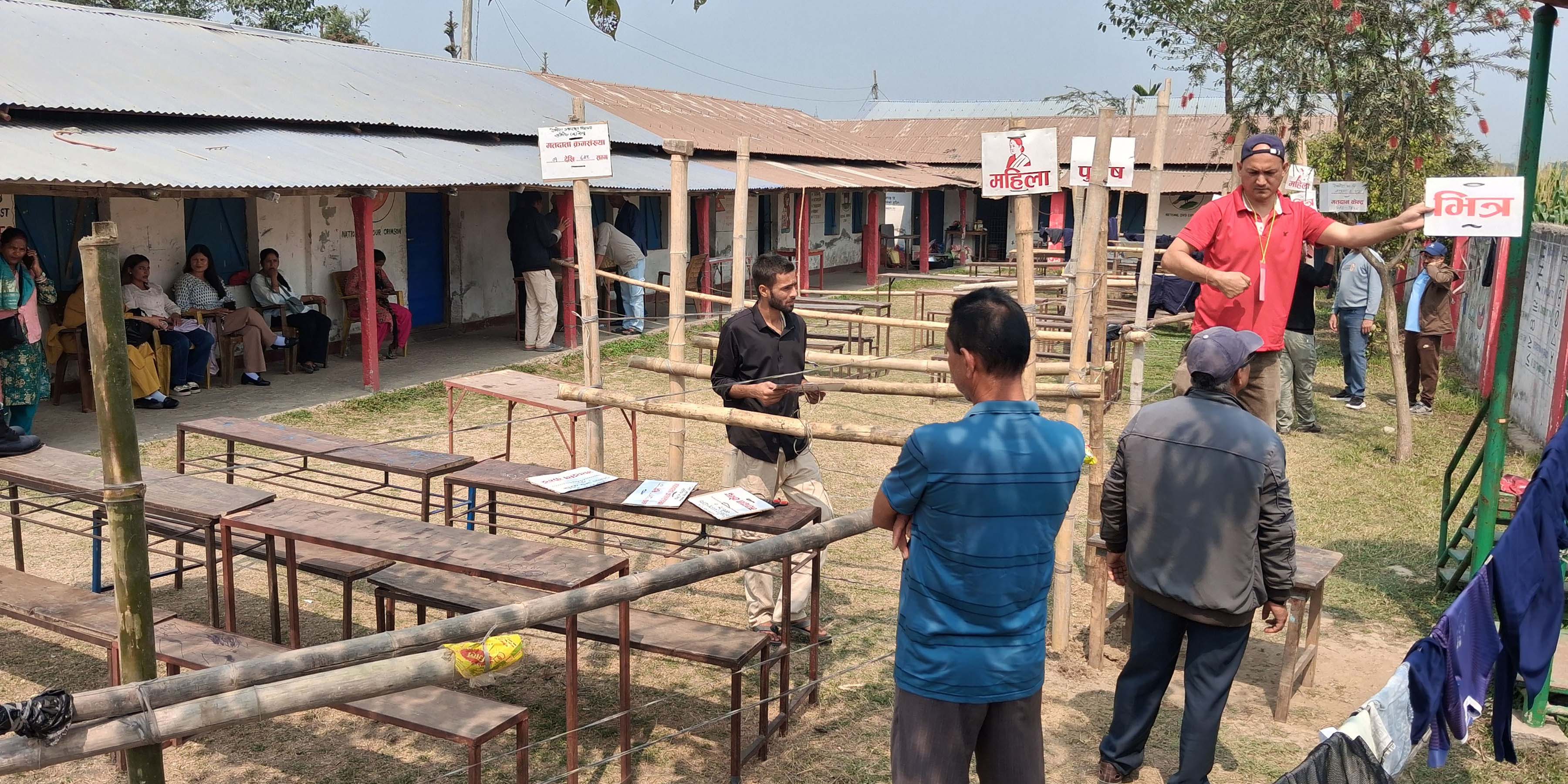 पर्खाइ मतदानको (तस्बिरहरू)